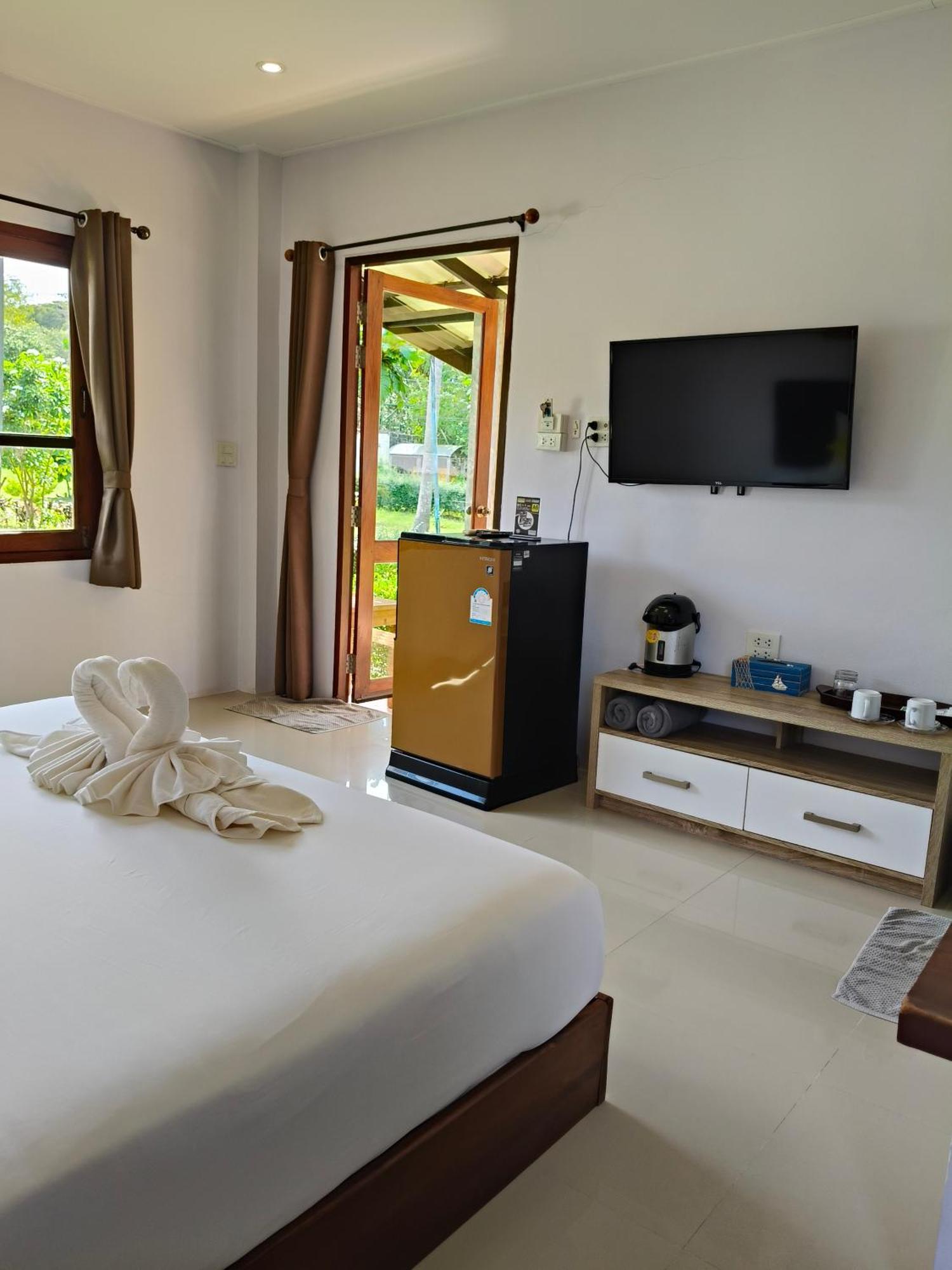 The Lodge At Koh Kood Ko Kut Exteriör bild